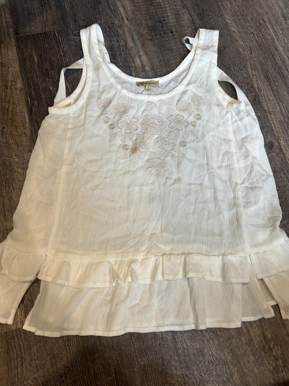 Democracy Cream Floral-Embroidered Ruffle Tank Size S